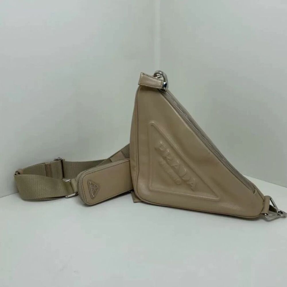 Prada Women Pre-Loved Bag Very Good Condition